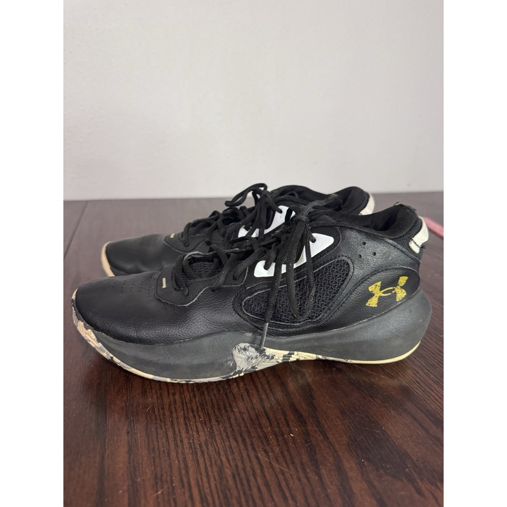 Under Armour Men's 11.5 Black Gold Basketball Shoes Athletic Sneakers Court Gym